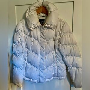 a.n.a Women's Cream Duck Down Puffer Cropped Jacket